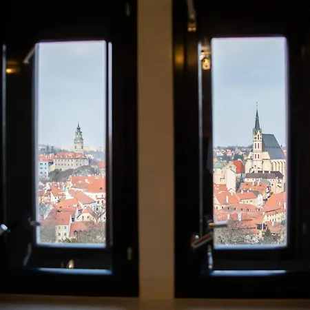 Castle-view Retreat In